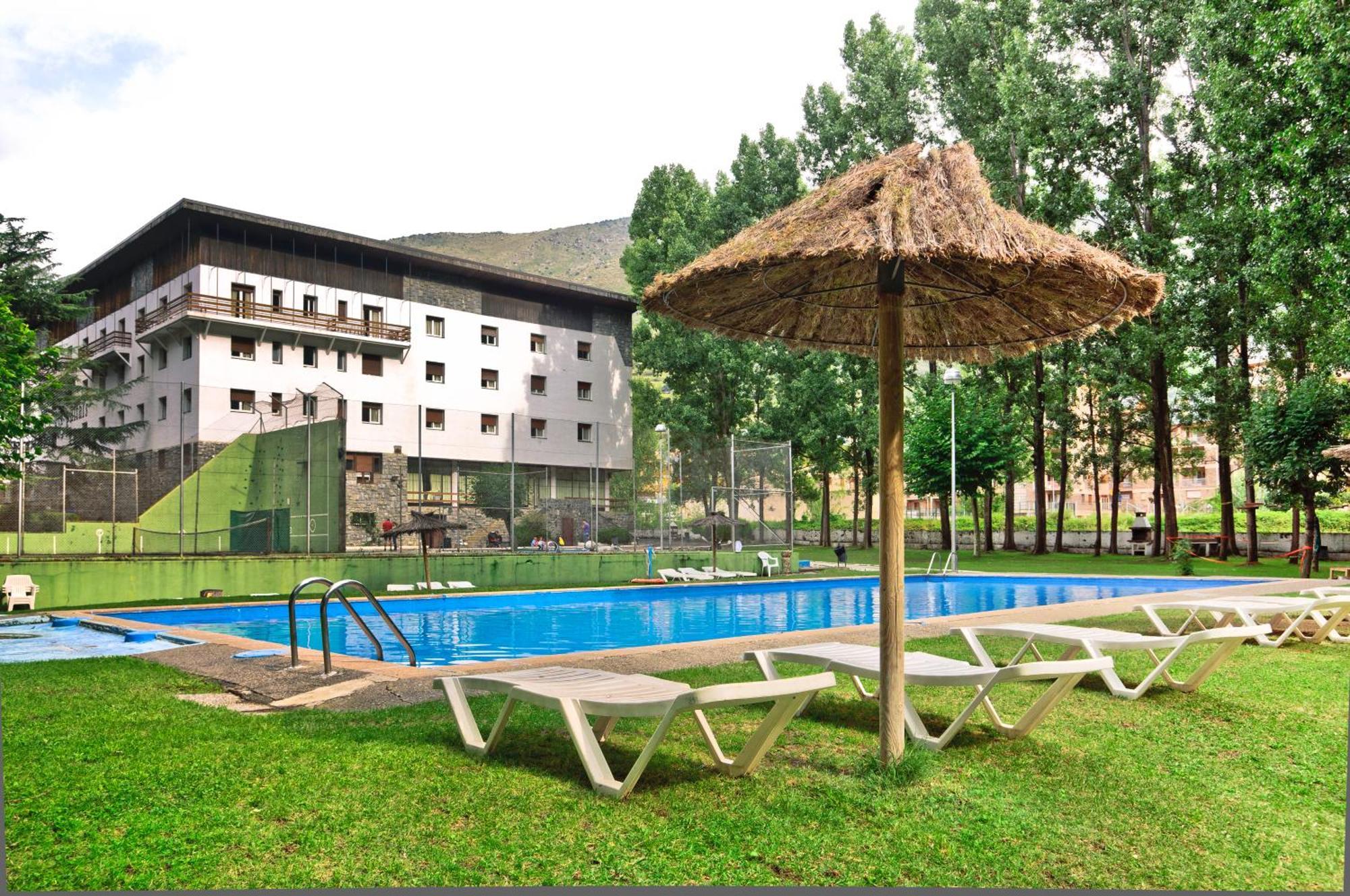 Hotel Snoe Condes Del Pallars Rialp Eksteriør billede