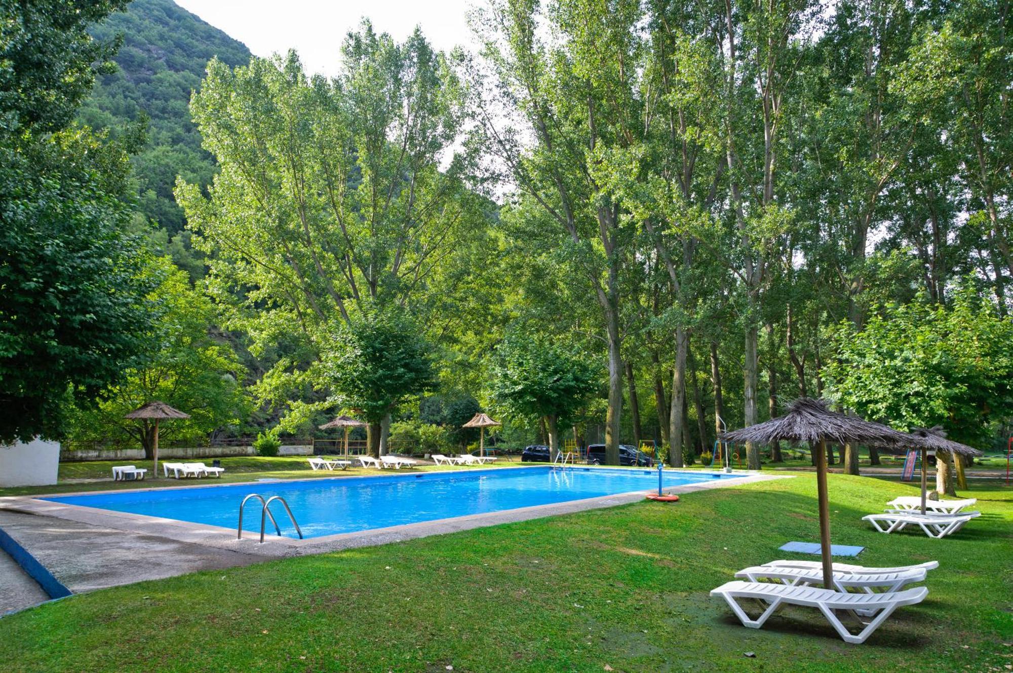 Hotel Snoe Condes Del Pallars Rialp Eksteriør billede