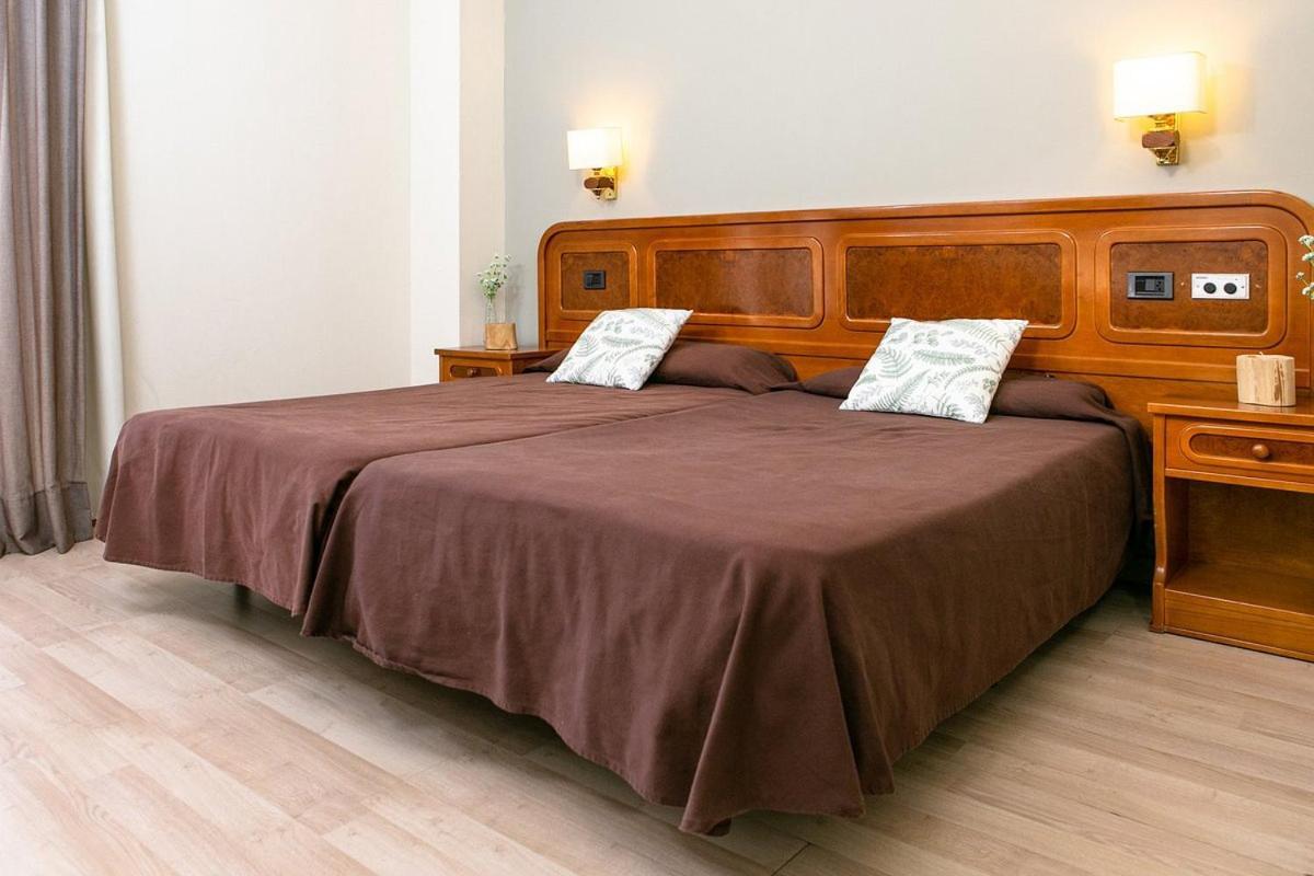Hotel Snoe Condes Del Pallars Rialp Eksteriør billede